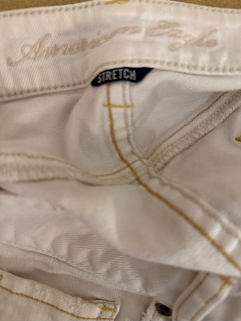 AEO 2011 size 6 White Distressed Denim Micro Mini Skirt - Picture 6 of 7